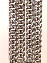 Load image into Gallery viewer, Posh Cuban Link Necklace